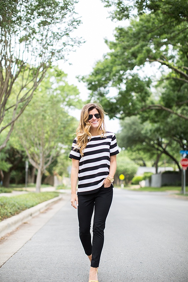casual black pants outfit