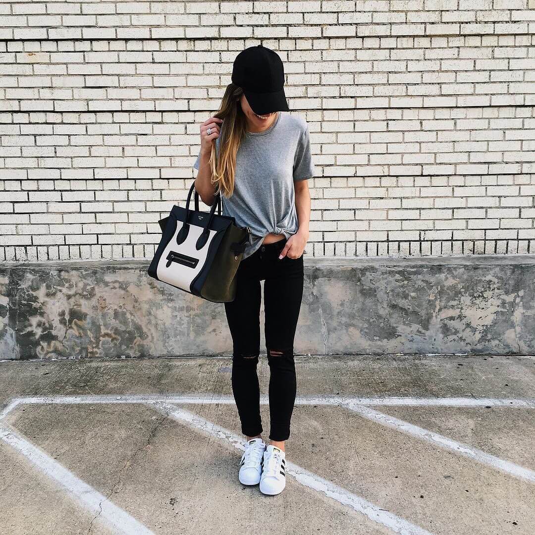 outfits with black and white sneakers