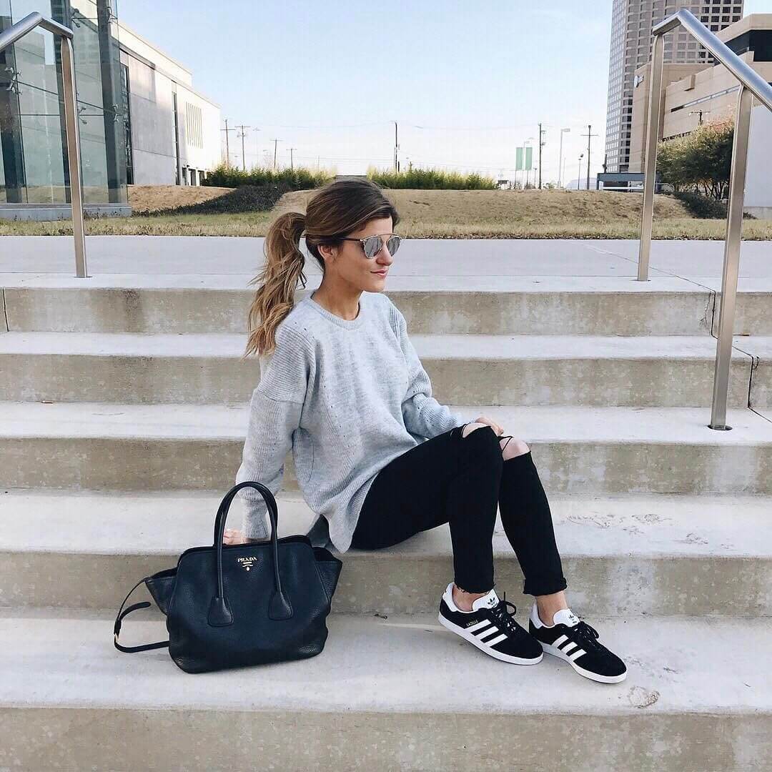 grey jeans and black shoes