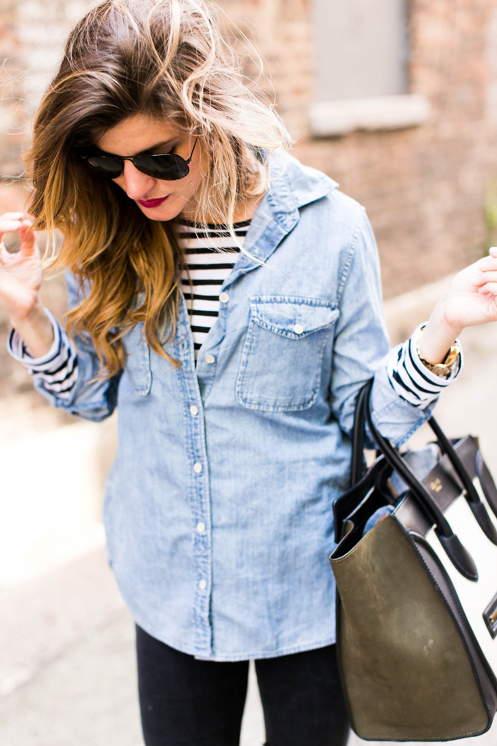 Navy Denim Shirt with Black Leggings Outfits (13 ideas & outfits)