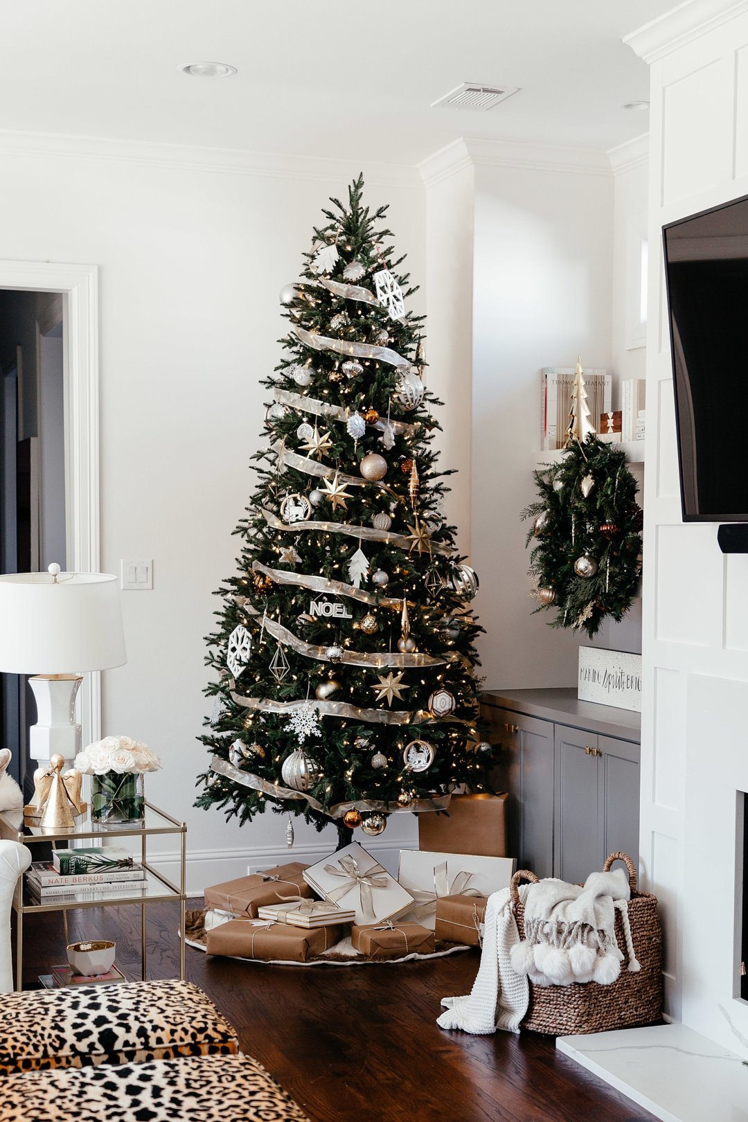 How to Organize Your Christmas Decorations • BrightonTheDay