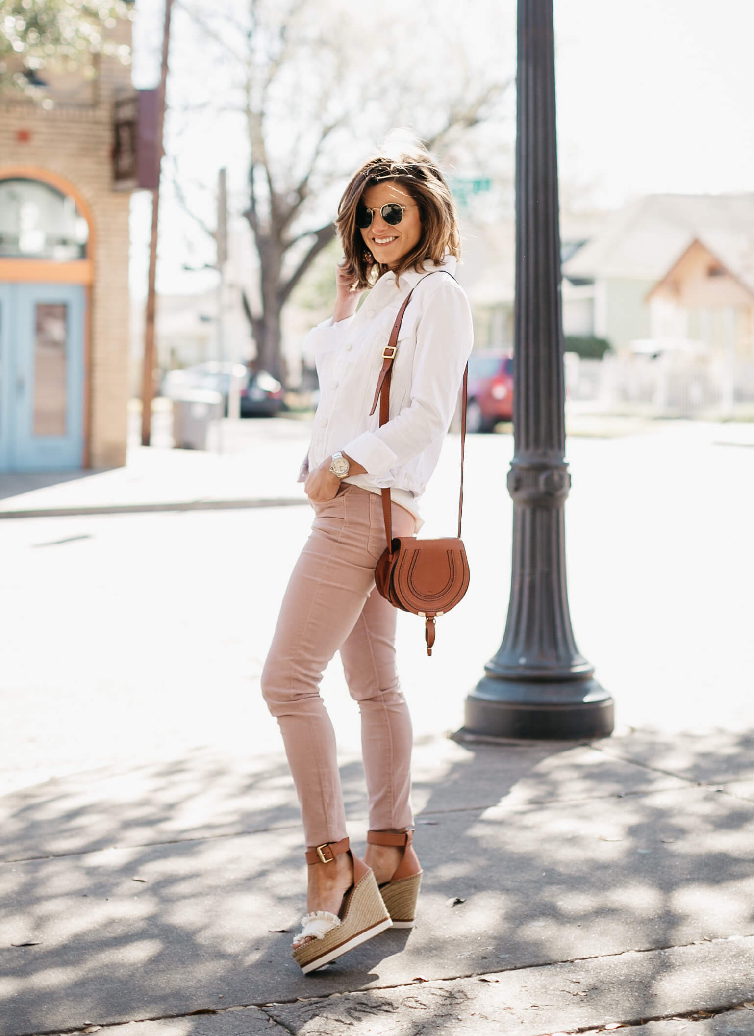 18 Cool Spring Outfits - What to Wear This Spring