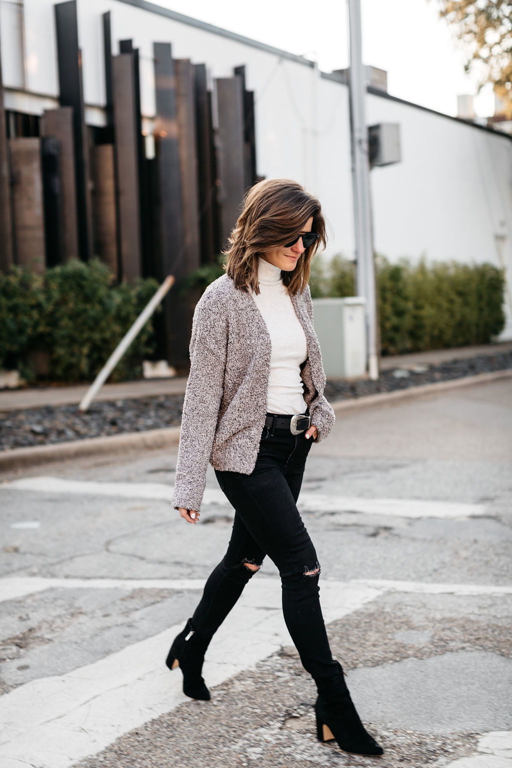 Charcoal Cardigan with Leggings Outfits (12 ideas & outfits