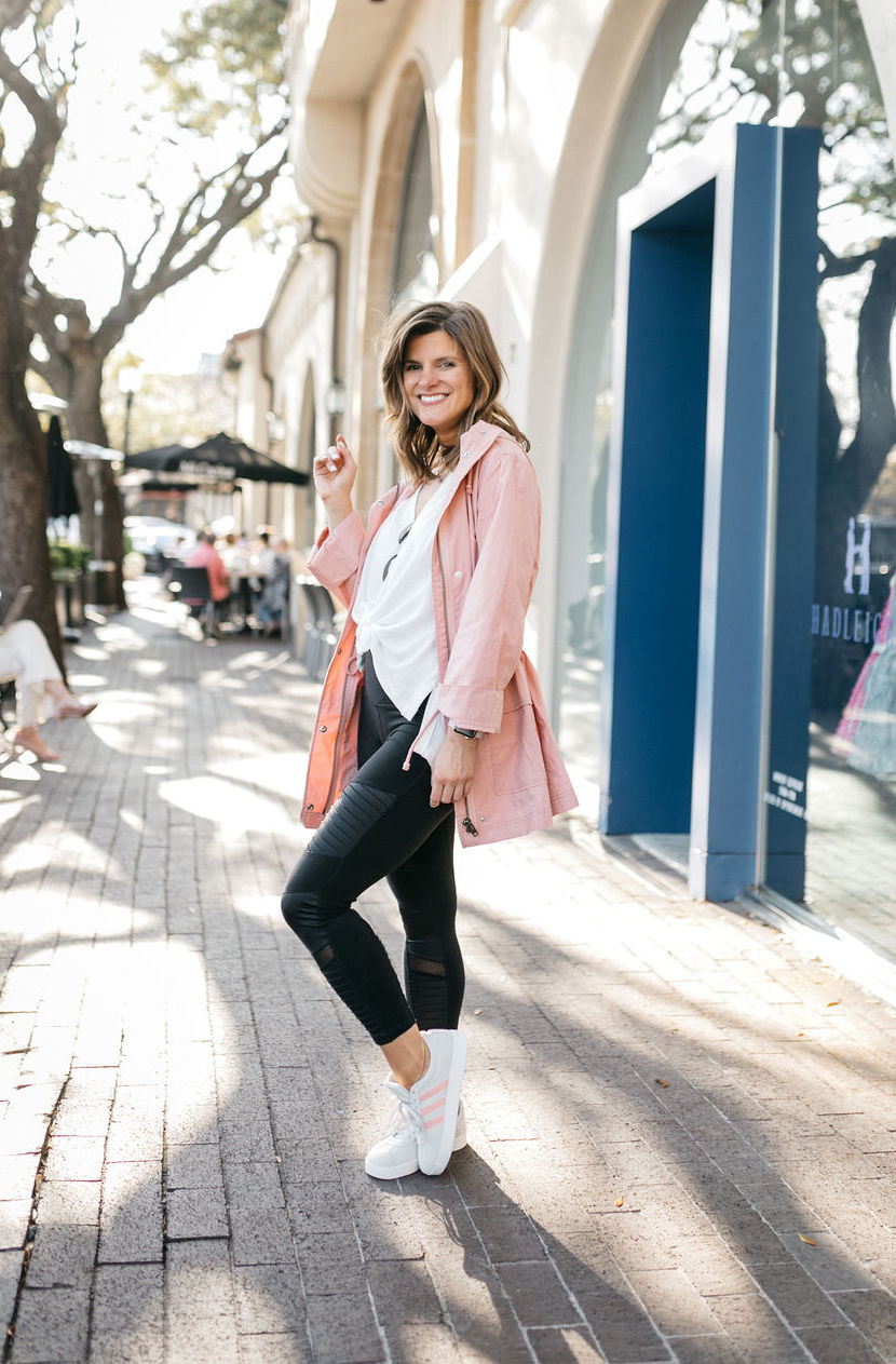 https://www.brightontheday.com/wp-content/uploads/2019/04/salmon-pink-rain-jacket-athleisure-look-with-moto-leggings-and-white-tee-dsw-sneakers-4.jpg