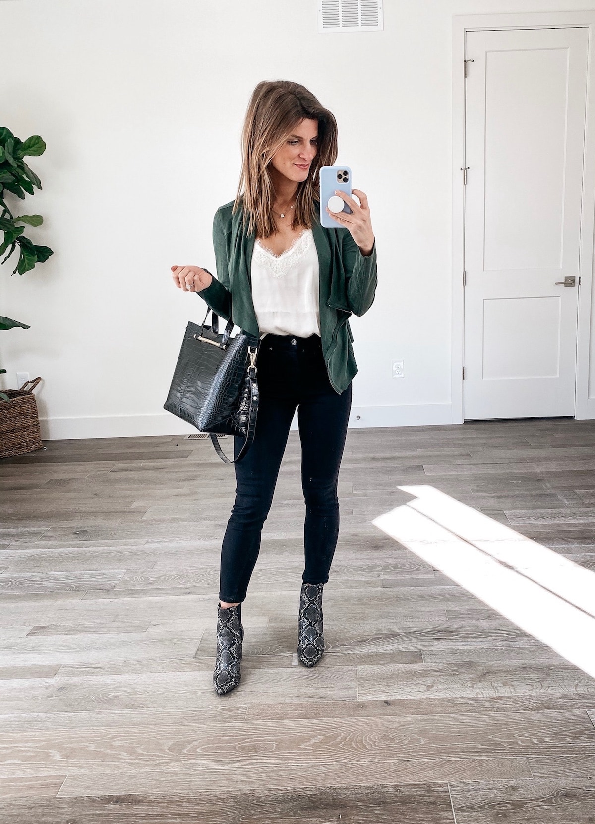 What to Wear on a Fall Date Night • BrightonTheDay