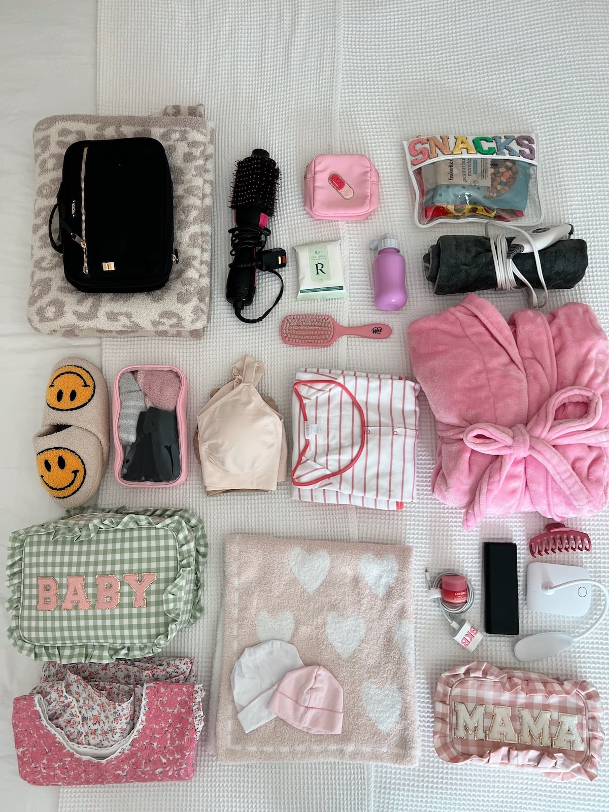  Mom and Baby Hospital Bag Essentials Set - Complete Postpartum  Care Kit with Toiletry Must-Haves, Postpartum Essentials, Baby Essentials,  and New Mom Gifts for Labor, Delivery, and Beyond : Baby