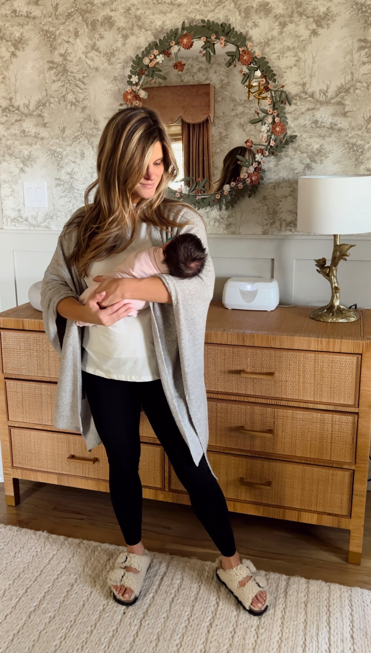 Postpartum Outfits: My Best Post Pregnancy Clothing & Outfit Ideas