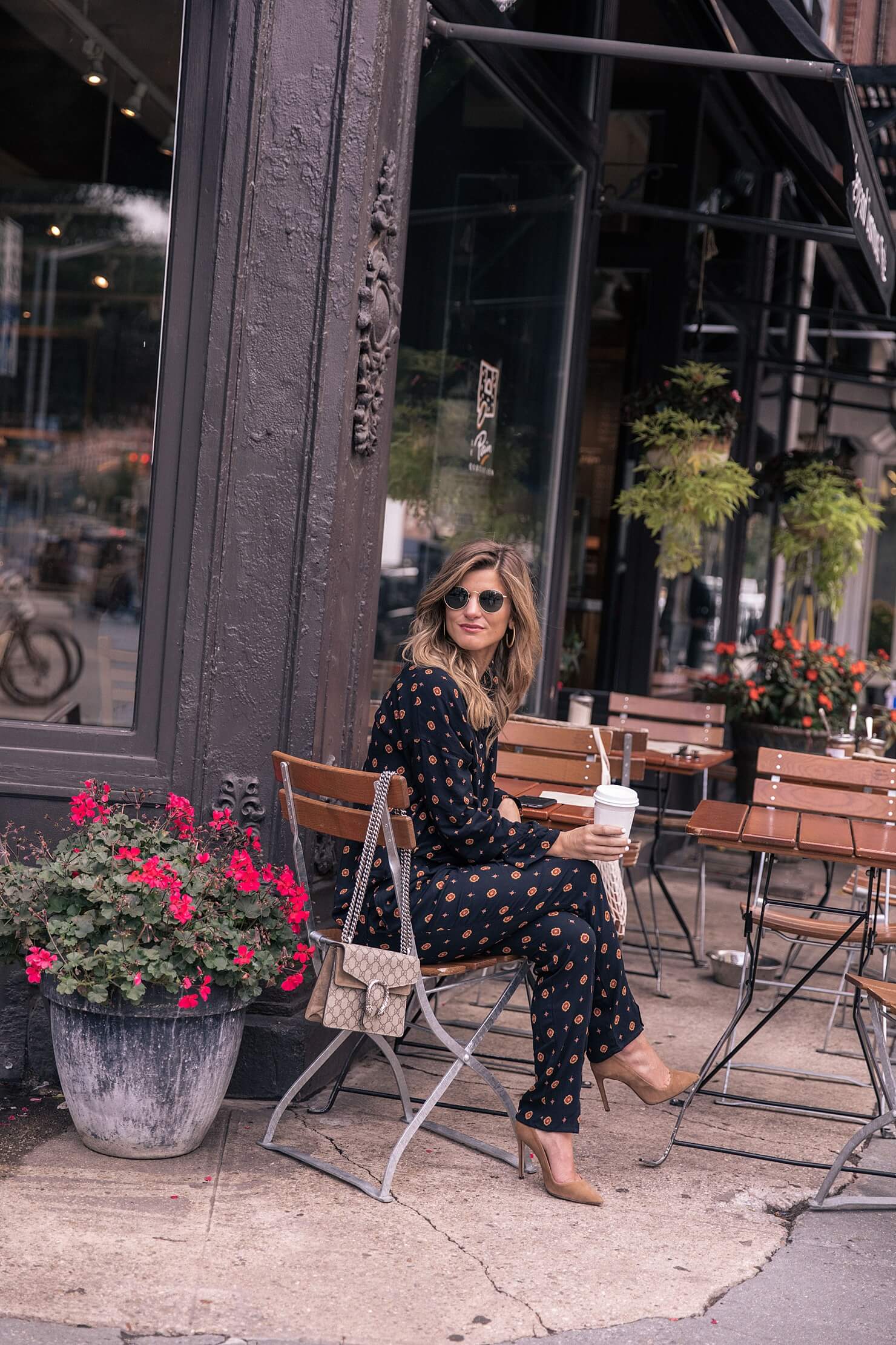 Pajama pant trend // printed shirt and top set // printed pajama pants, shirt and camel colored pumps 