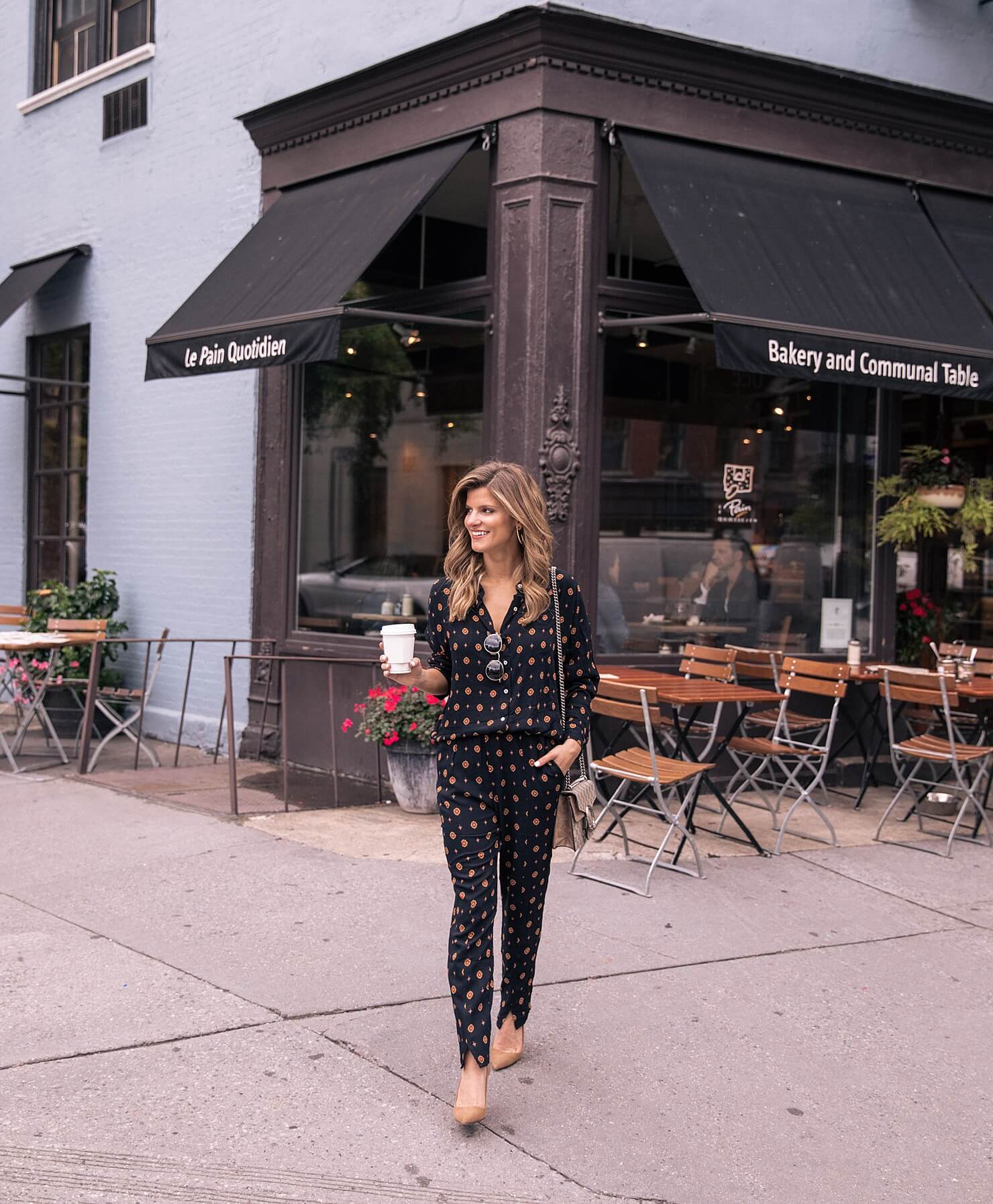 Pajama pant trend // printed shirt and top set // printed pajama pants, shirt and camel colored pumps 