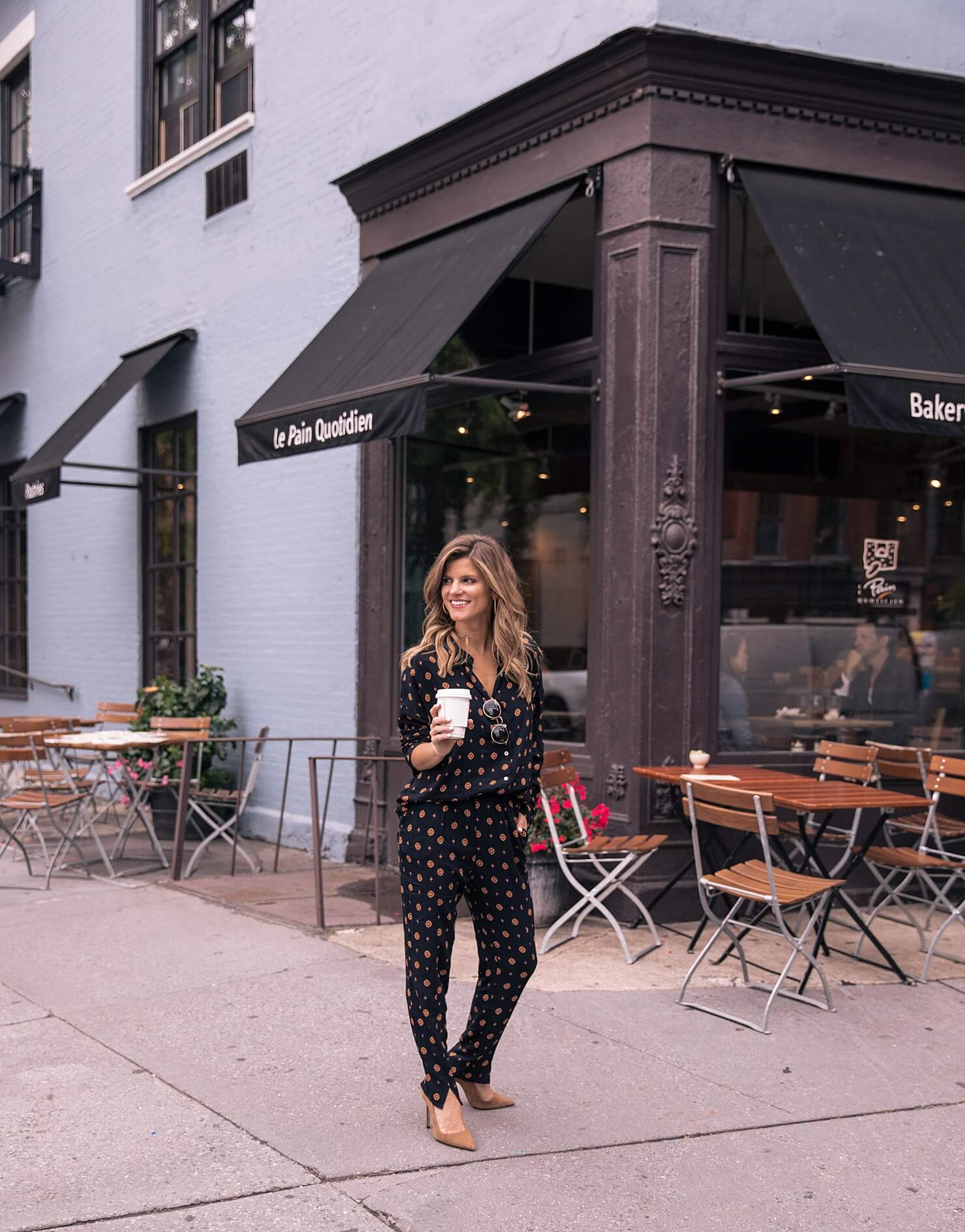 Pajama pant trend // printed shirt and top set // printed pajama pants, shirt and camel colored pumps 