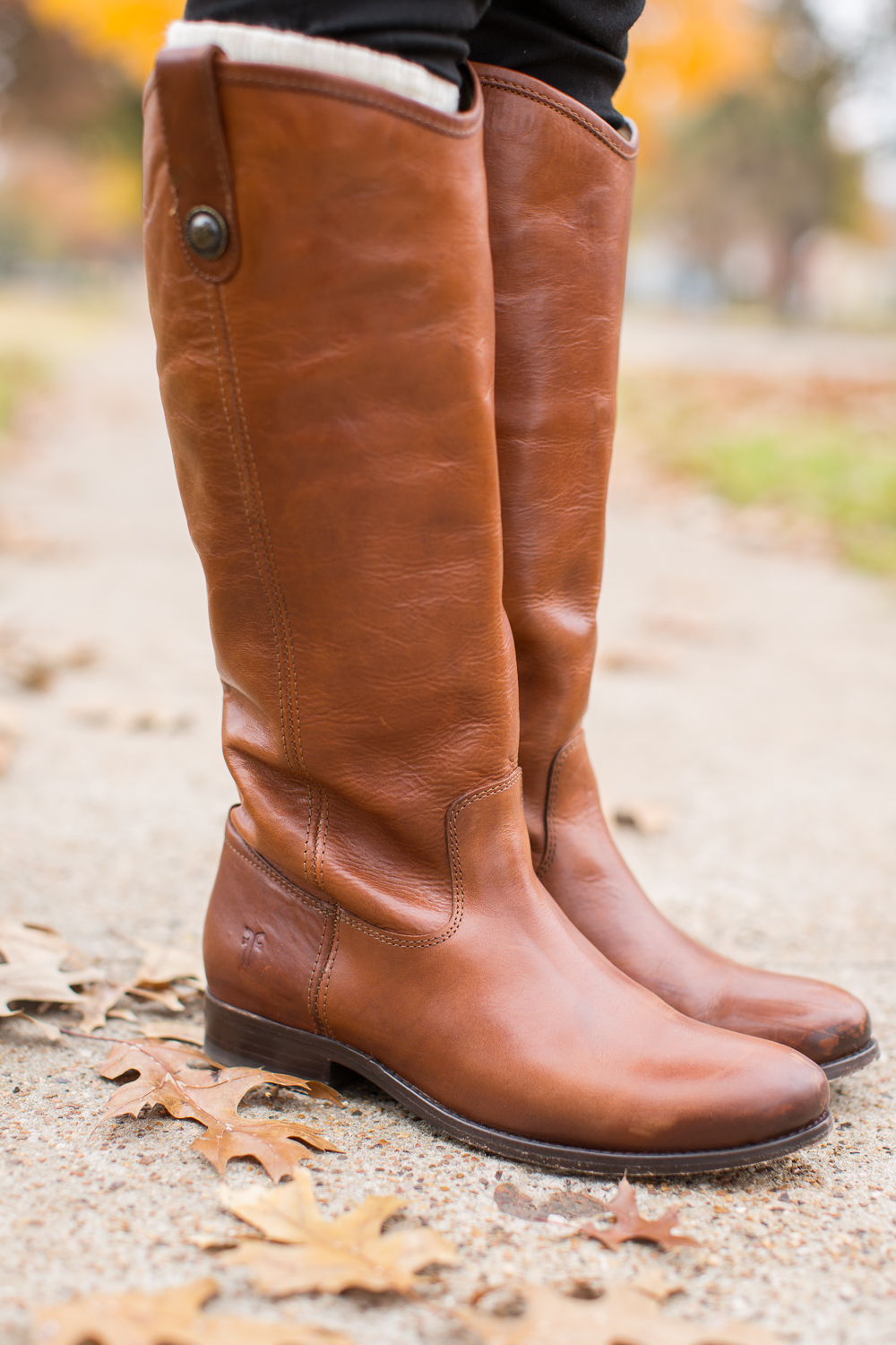 Frye melissa button bootie on sale