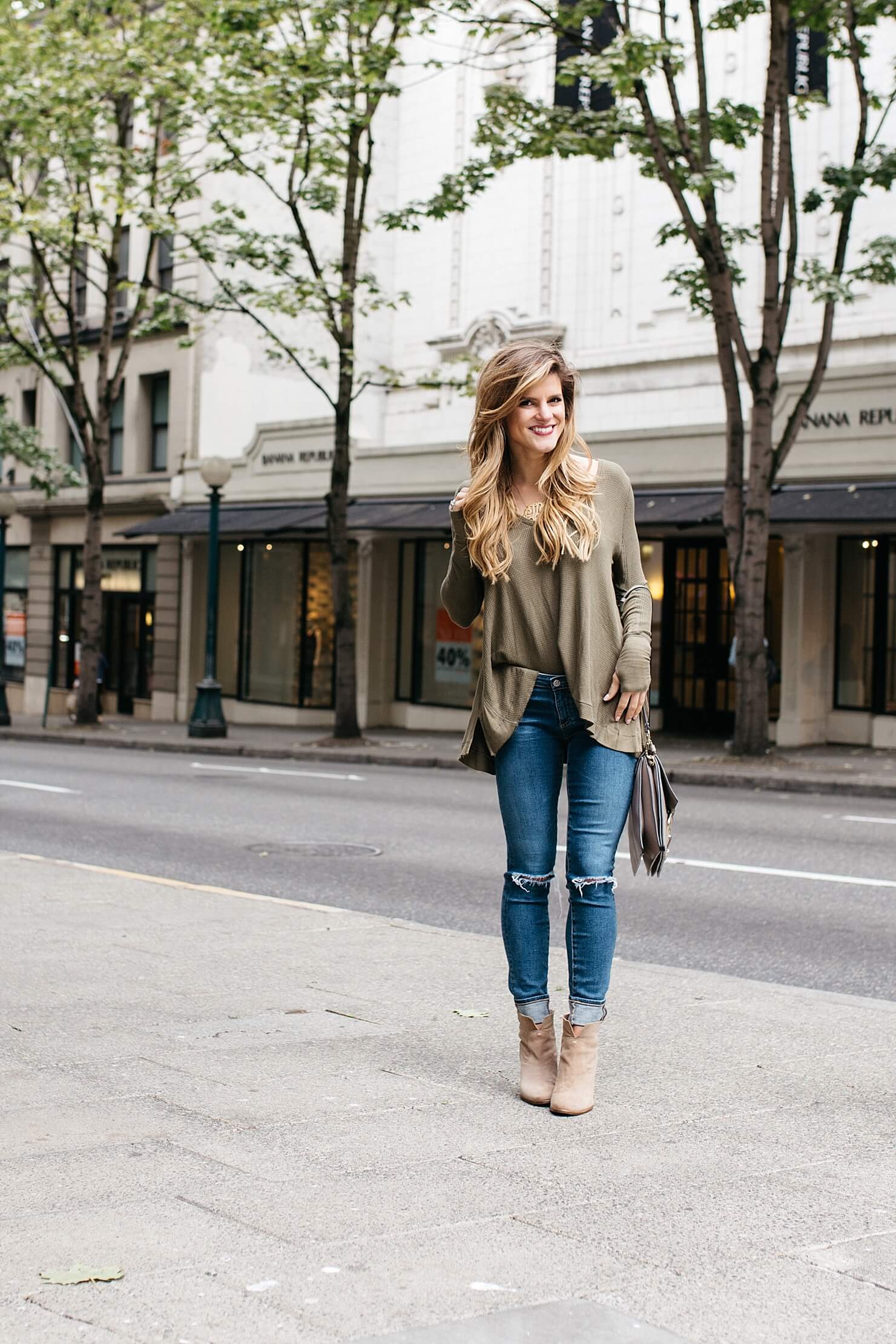 chloe fay handbag, olive green free people waffle tee, blue jeans, vince camuto booties, fall outfit details