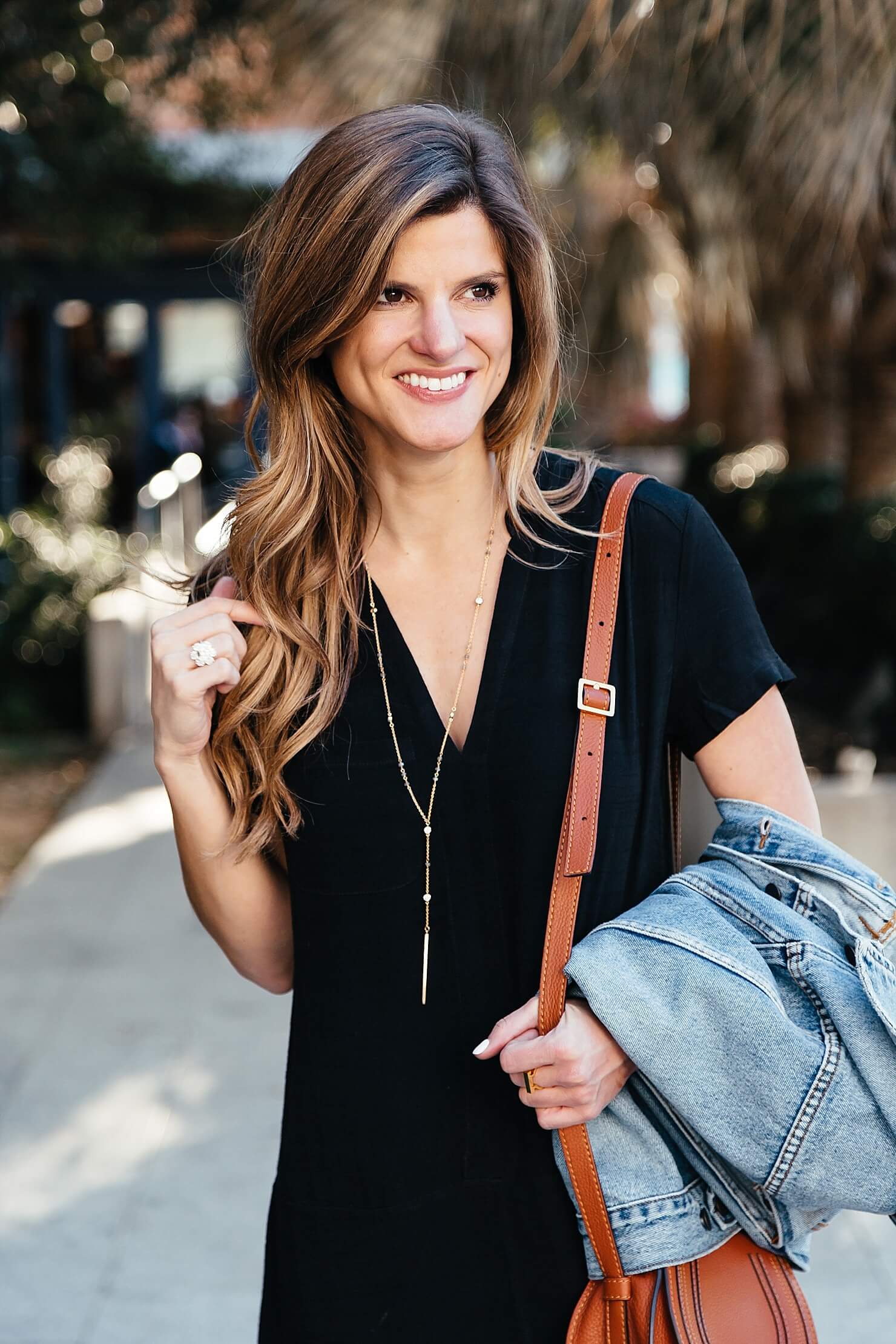 black shirt dress with simple gold necklace, casual work outfit, spring work outfit