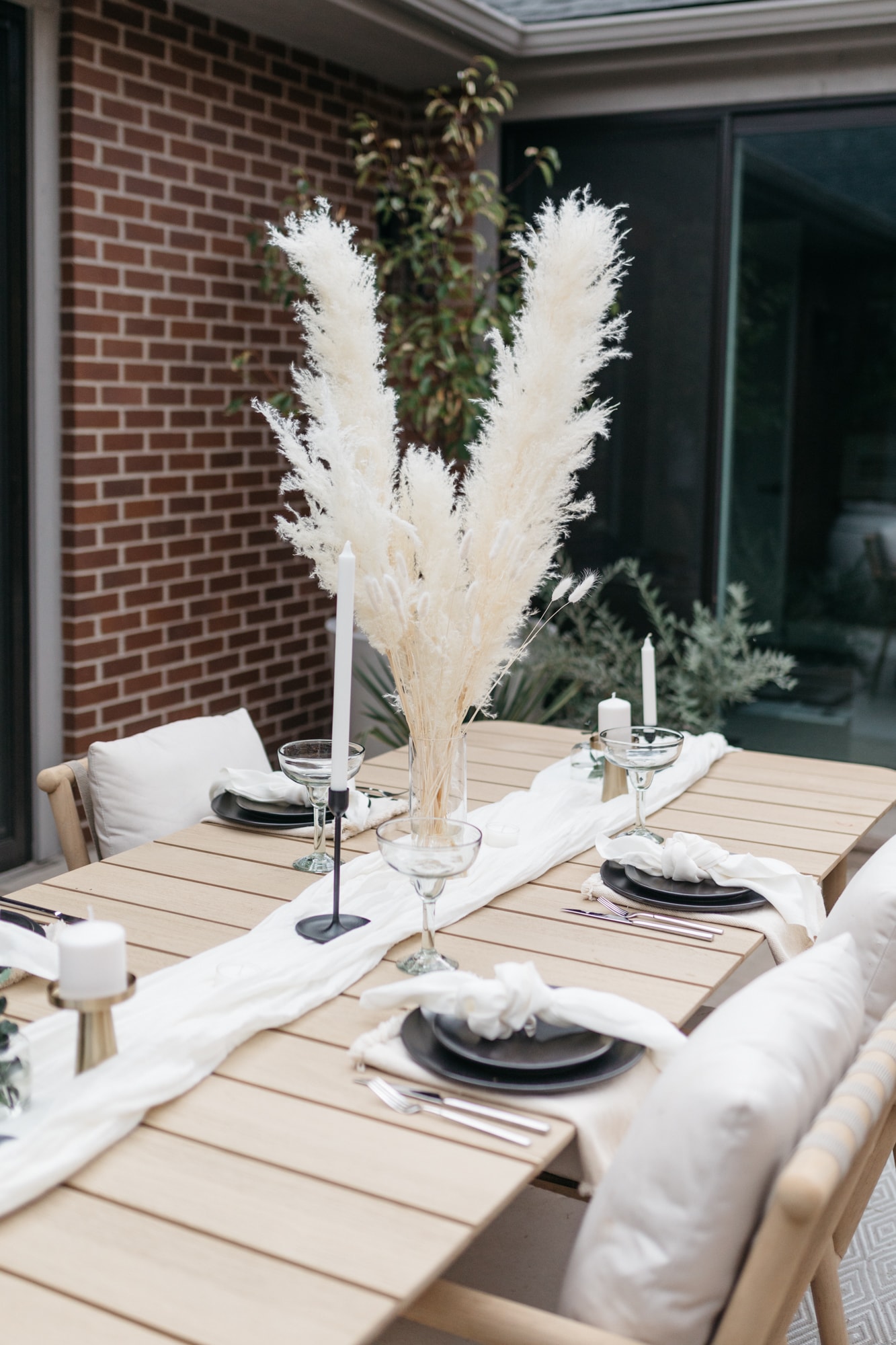 brighton butler outdoor table set up pampas grass Mexican dinner