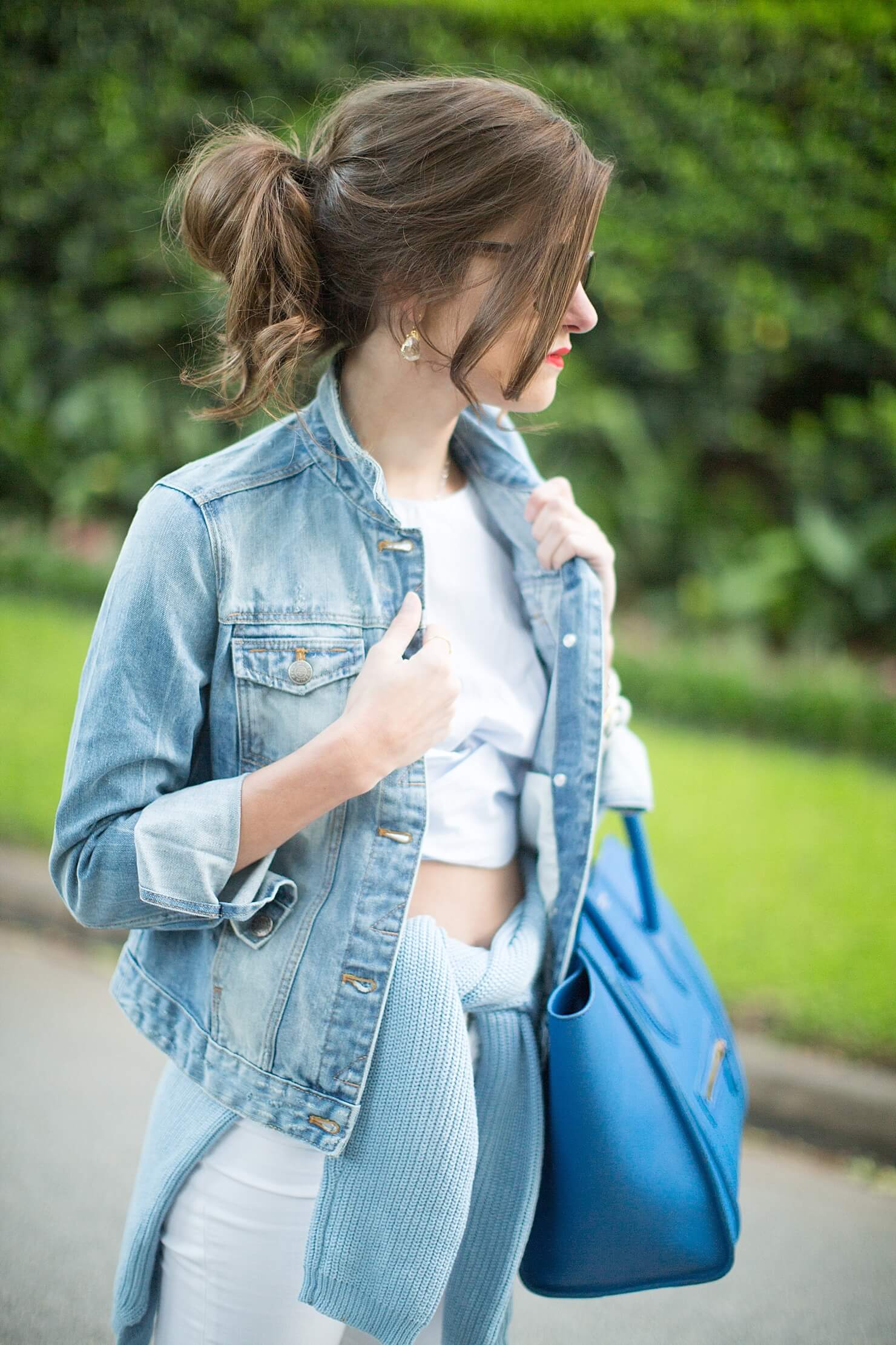 White Skinny Jeans + Zara Crop Top + Silver Summer Cork Wedges + Blue Celine + shades of blue summer outfit 7