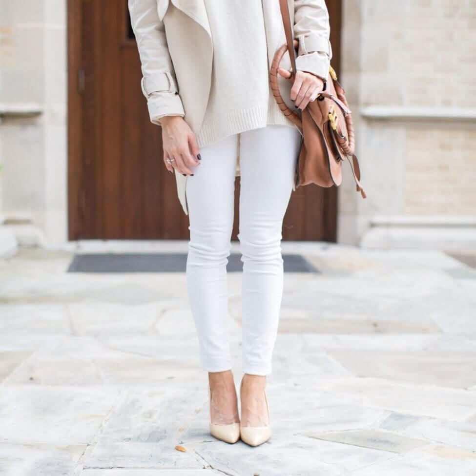 winter-white-look-with-white-jeans-cream-sweater-chloe-bag-nude-patent-pumps-90