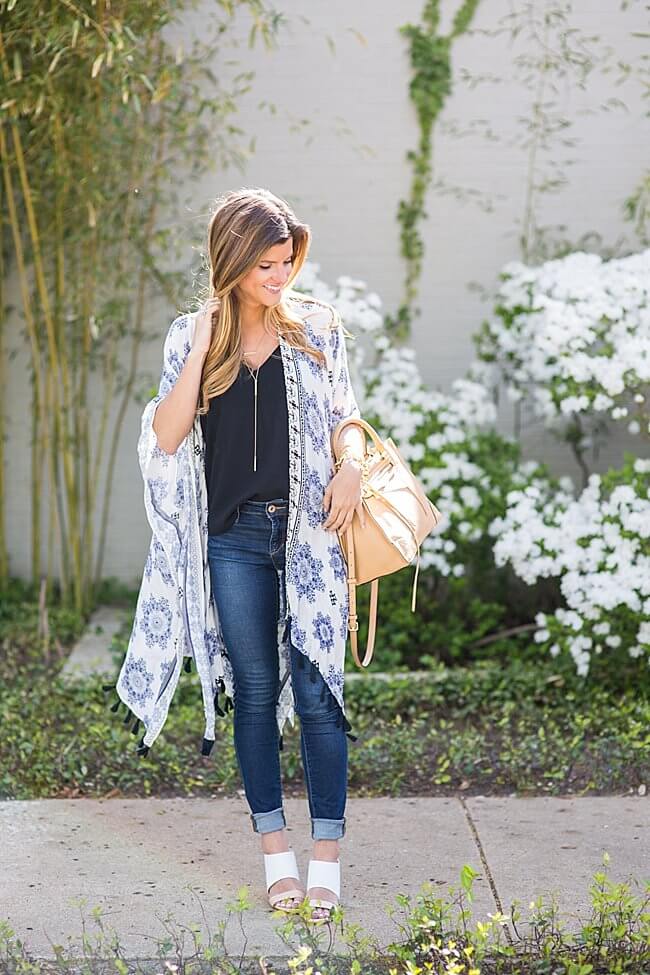 brightontheday styling kimono with skinny jeans outfit 