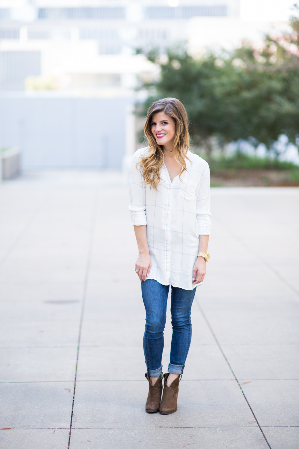 oversized tunic blouse plaid tunic blouse and jeans casual outfit
