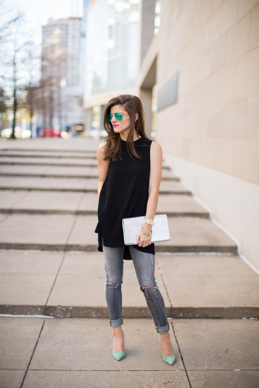 grey jeans, black tunic top, mirror sunglsses, green suede pumps, silver ysl clutch, going out outfit, black and grey outfit26