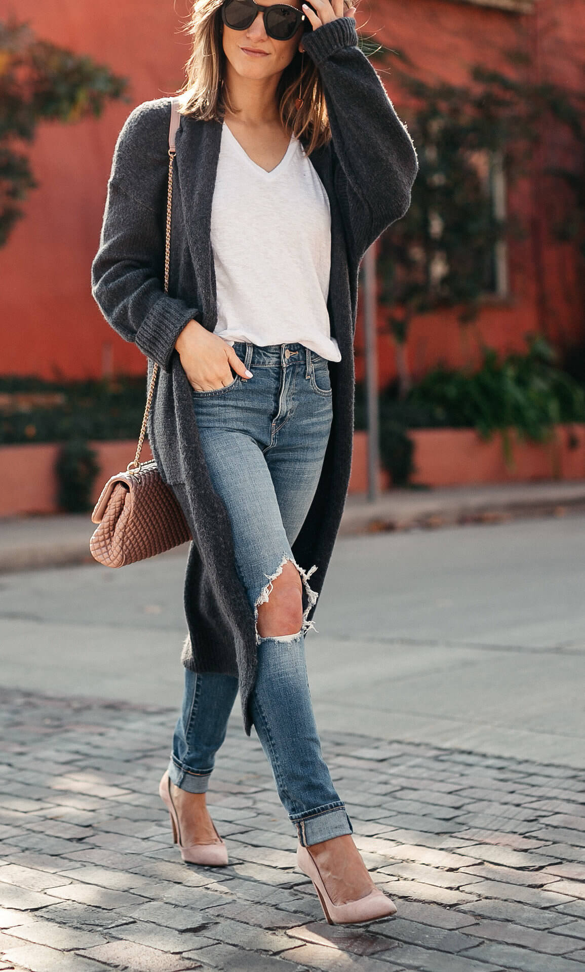 long grey duster outfit levis distressed jeans white tee chanel pink quilted bag 2 - 11