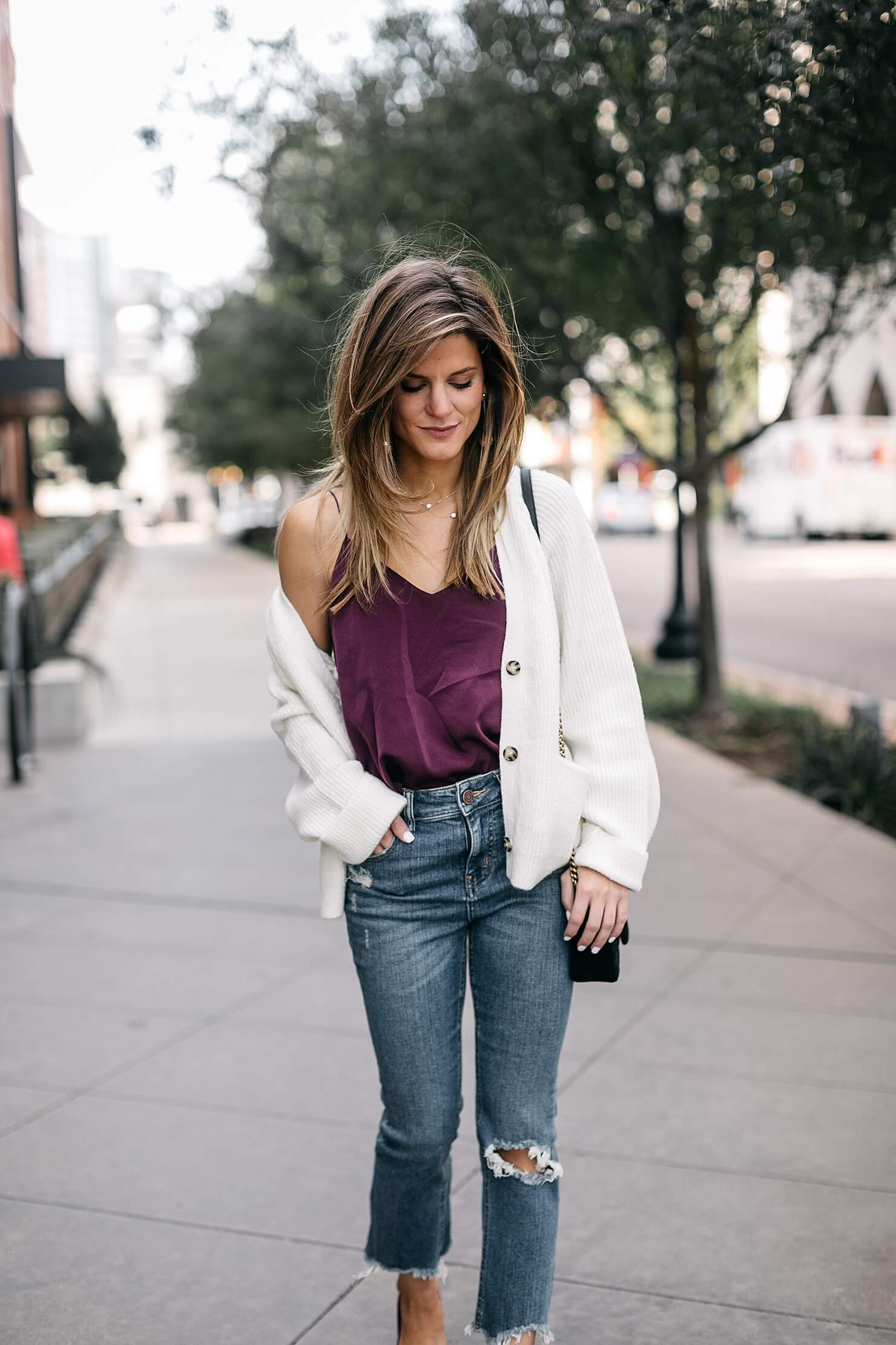 camisole tank, cream cardigan, girlfriend jeans and kitten heels with gucci bag