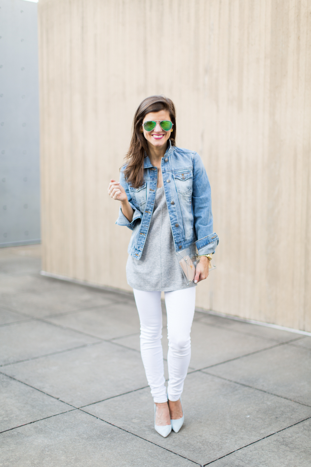 winter white jeans outfit, white jeans and grey sweater, white jeans and denim jacket, how to wear white jeans after labor day