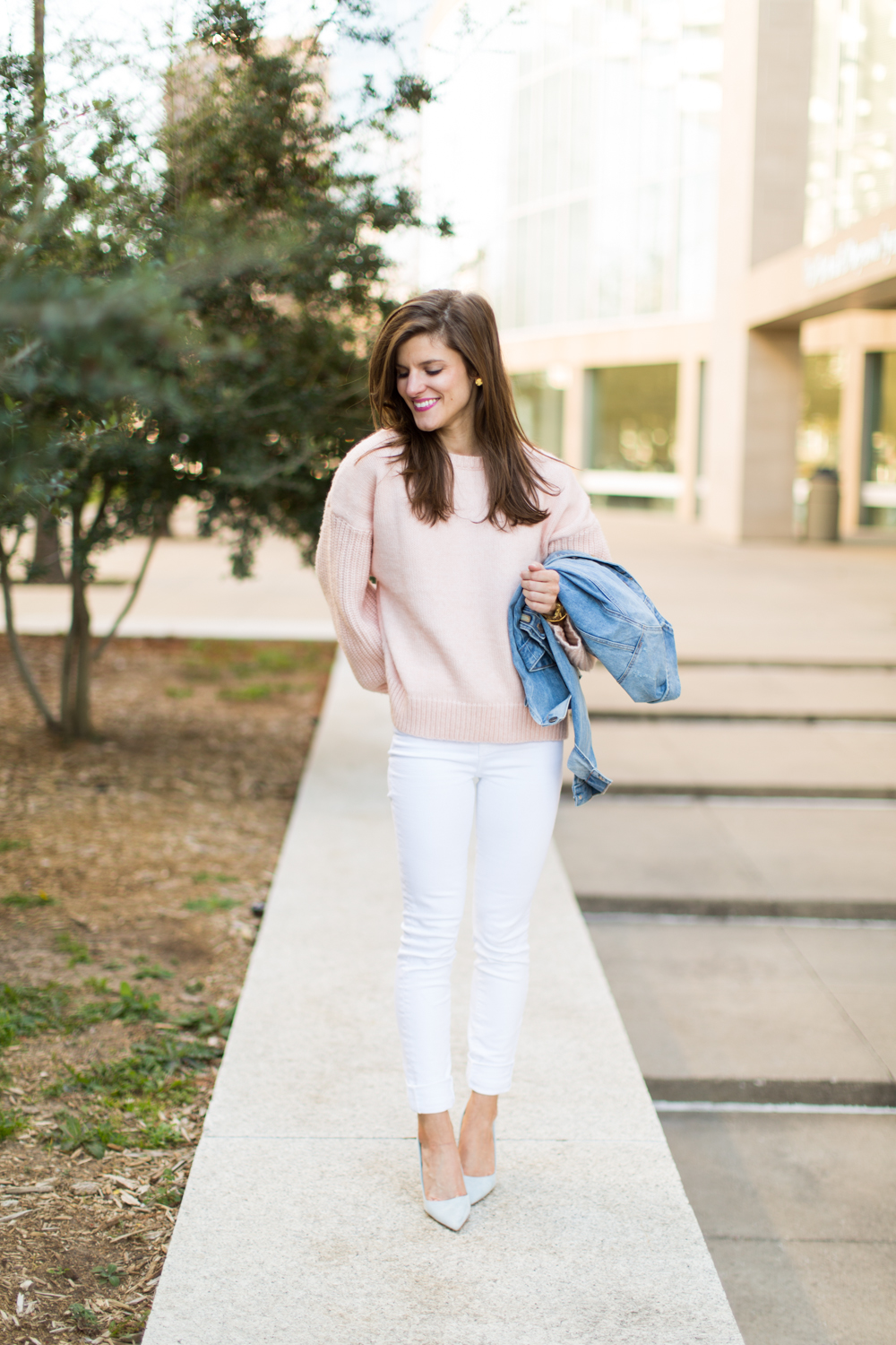 white jeans outfit, white jeans after labor day outfit, winter white jeans outfit, pastel pink and and blue outfit, oversized blush pink sweater with white jeans and stilettos, casual chic outfit