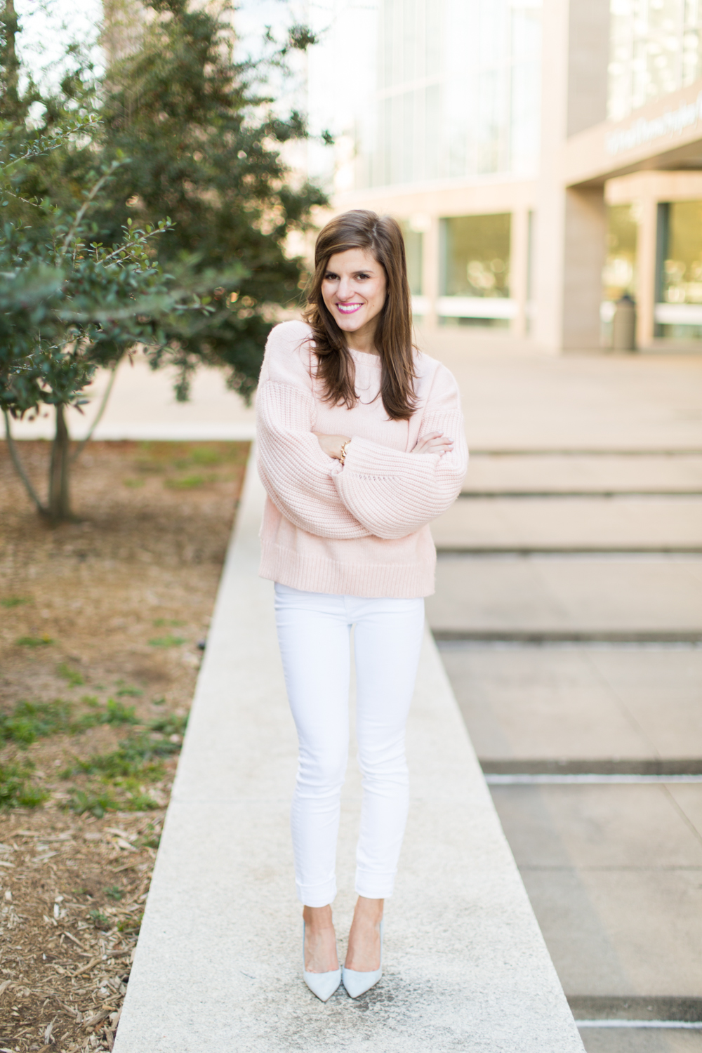 white jeans outfit, white jeans after labor day outfit, winter white jeans outfit, pastel pink and and blue outfit, oversized blush pink sweater with white jeans and stilettos, casual chic outfit